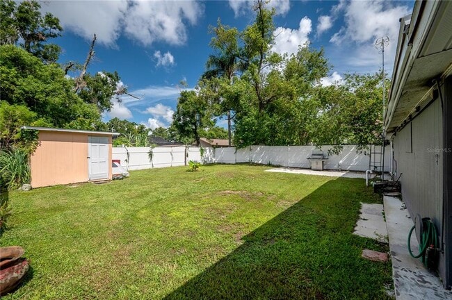 Building Photo - 6914 N Orleans Ave