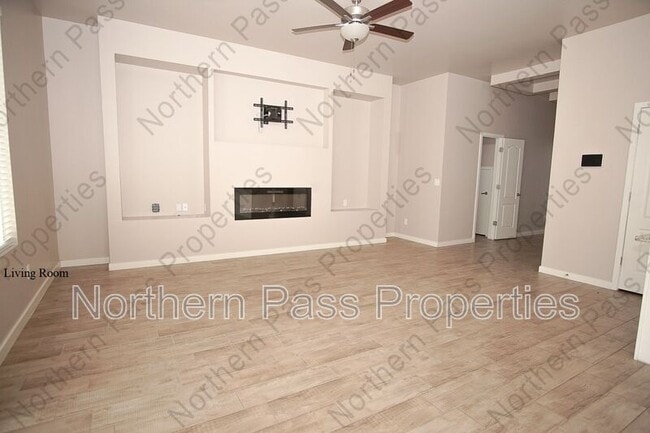 Building Photo - 13094 Castleford Ln