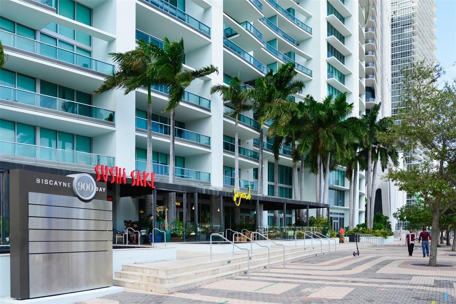 Building Photo - 900 Biscayne Blvd