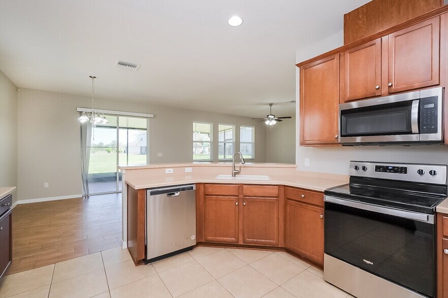 Building Photo - 6139 Trent Creek Dr