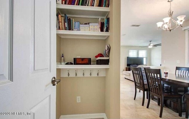 Building Photo - 459 Vineyard Ln