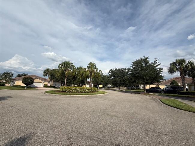 Building Photo - 12114 Tripletail Ln