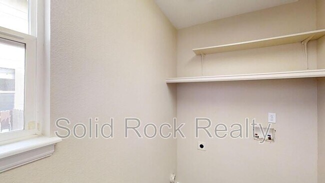 Building Photo - 4905 Teton Pl