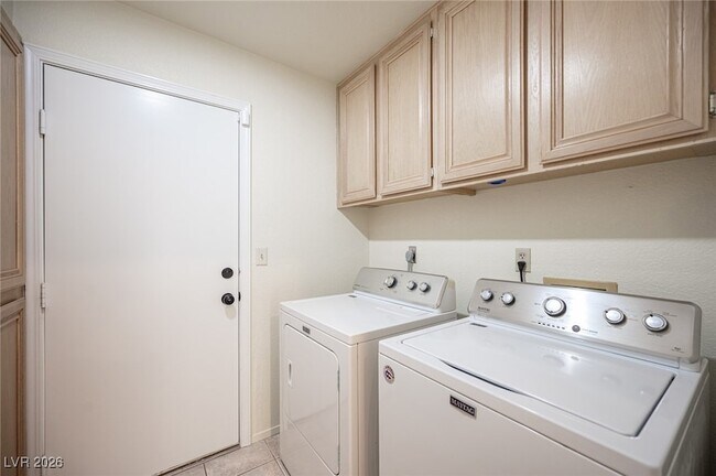 Building Photo - 3801 Dauntless