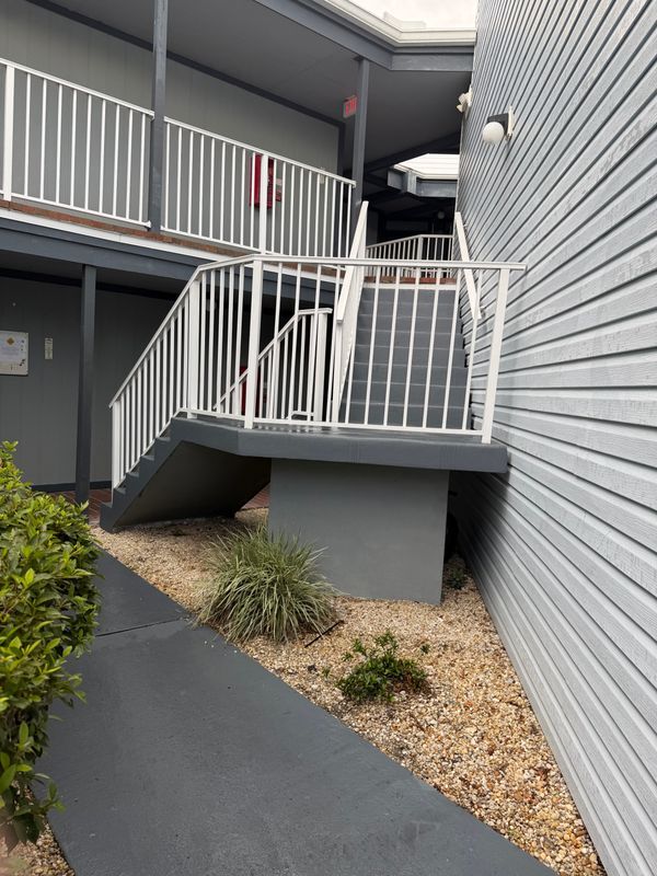 Building Photo - 3914 Atrium Dr