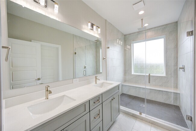 Building Photo - 3404 Rawley St