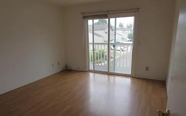 Building Photo - Two Story 3 Bed/Bath Single Family Home In Milpitas, Ca. For Rent!!!