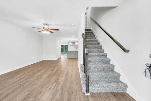 Building Photo - 206 W Point Dr