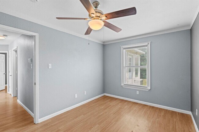 Building Photo - 112 Briarwood Ct