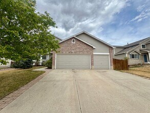 Building Photo - 5 Bedroom Home in Stetson Hills