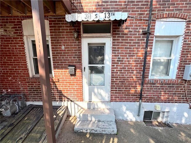 Building Photo - 30 S 13th St