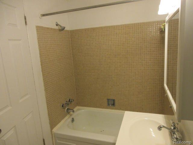 Building Photo - 31831 Grand River Ave