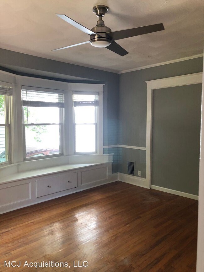 Building Photo - 5 br, 2 bath House - 87 Paige St