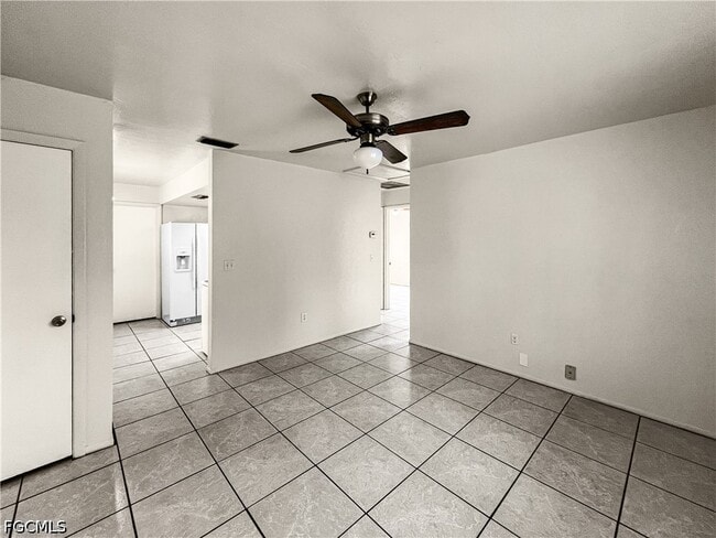 Building Photo - 2239 Iris Way