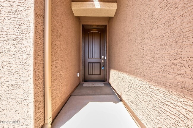 Building Photo - 17050 W Artemisa Ave