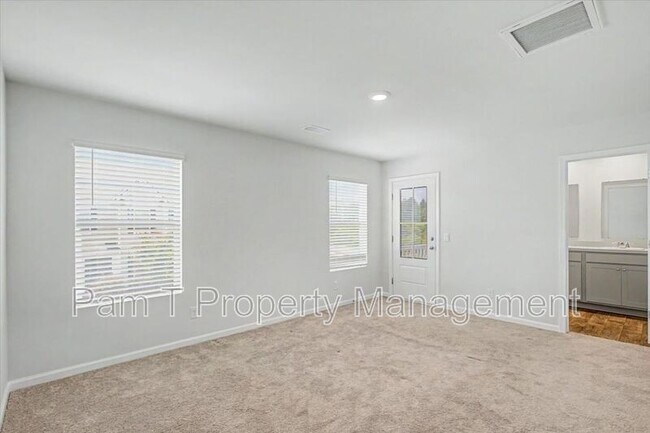 Building Photo - 140 Birch Cir
