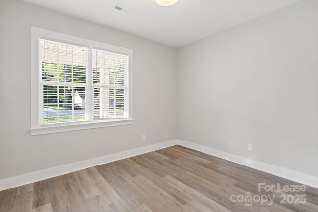 Building Photo - 6231 Rockwell Blvd