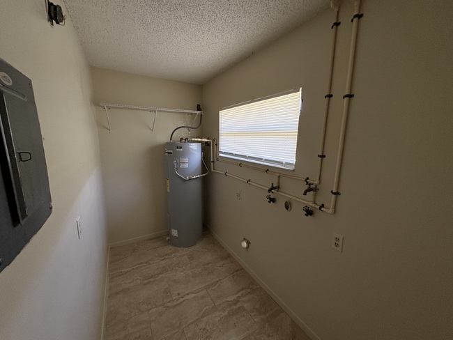 Building Photo - 4434 Highland Ln