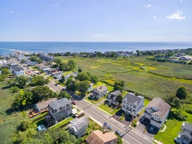 Building Photo - 995 Reef Rd