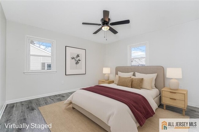 Building Photo - 1036 Apache St