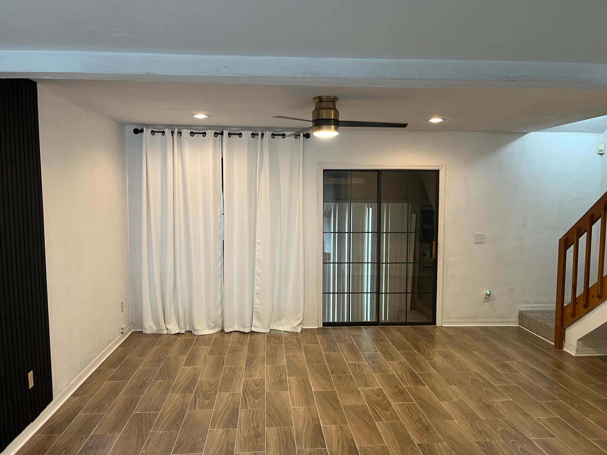 Building Photo - 5868 SW 8th Pl