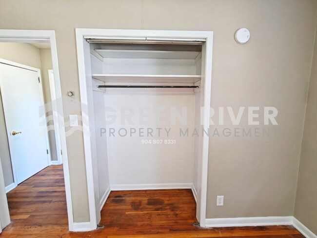 Building Photo - Quiet 2 Bedroom Retreat Available Now – Pets Welcome!