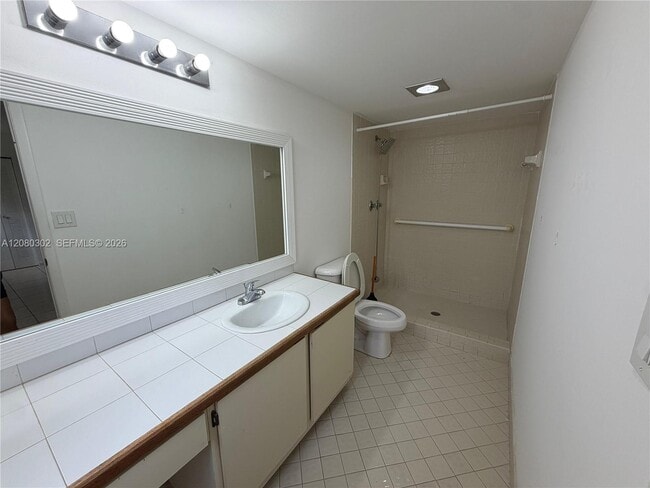 Building Photo - 2079 Coral Ridge Dr