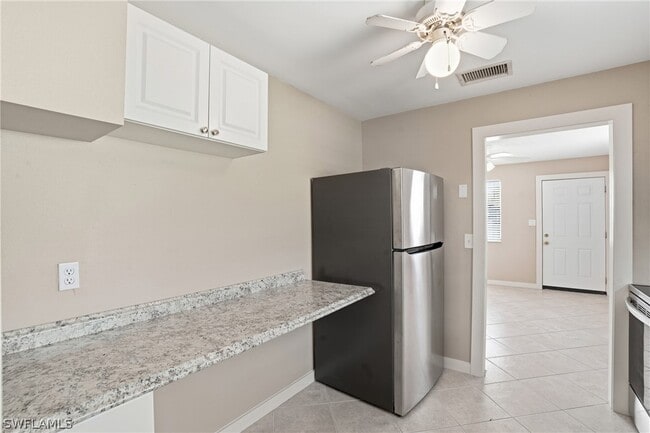 Building Photo - 530 92nd Ave N