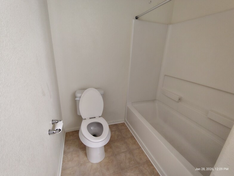 Building Photo - 9300 Keystone Ridge Ave