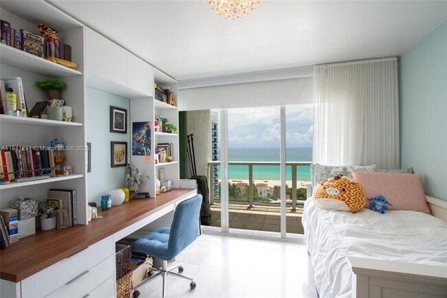 Building Photo - 5900 Collins Ave