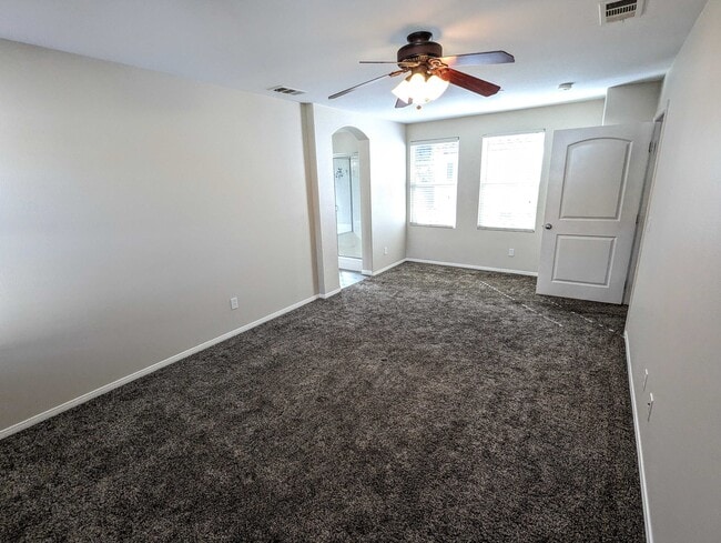 Building Photo - 1406 Mosaic Glen