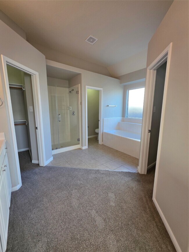 Building Photo - 6169 Mitchell Ct