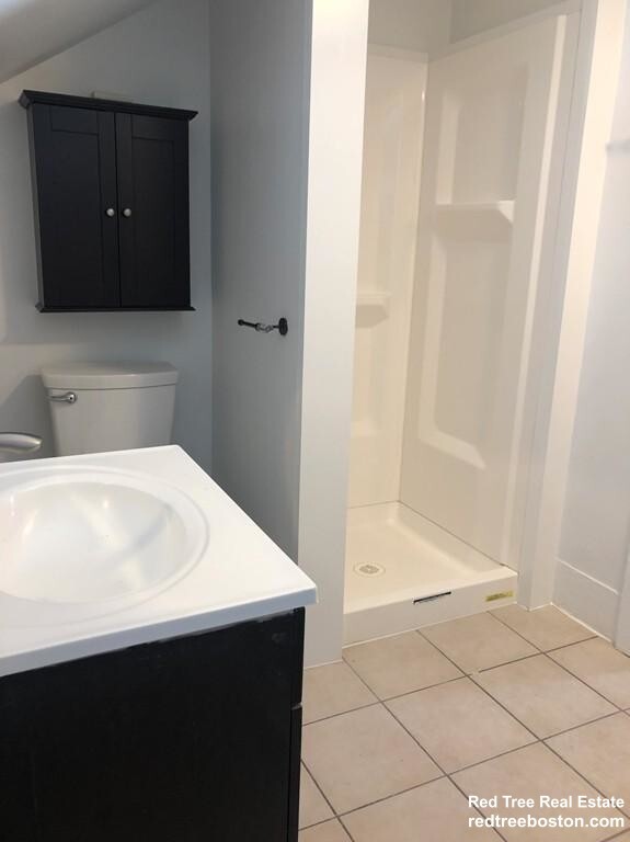 Building Photo - 22 Maverick St