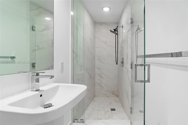 Building Photo - 801 S Miami Ave