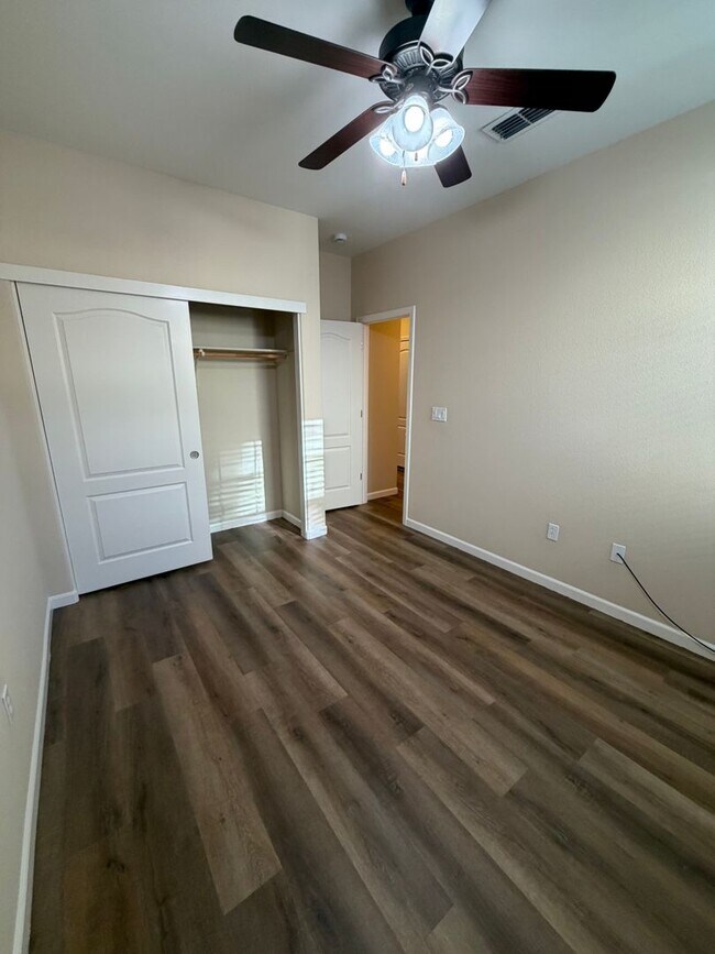 Building Photo - 9026 Crescenda Ln