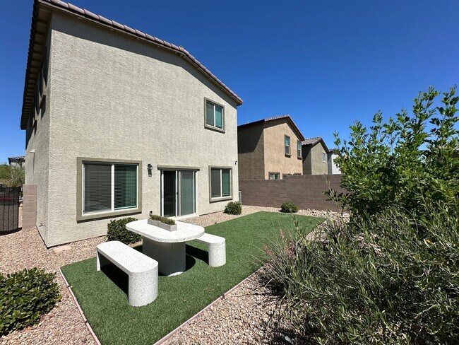 Building Photo - 5370 White Butterfly St