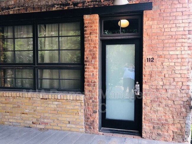 Building Photo - 346 Pierpont Ave