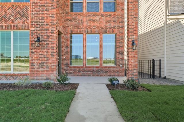 Building Photo - 1556 Lake District Dr