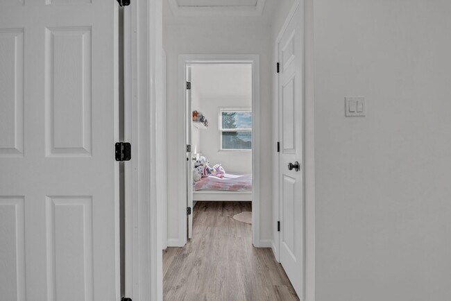 Building Photo - 5028 Halwell Dr