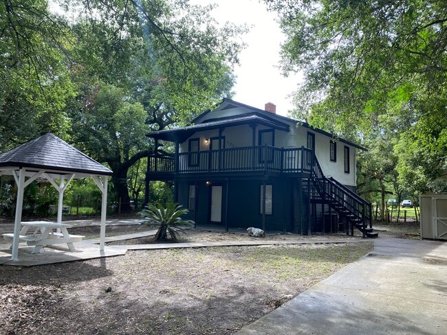 Building Photo - 1035 Maynard St