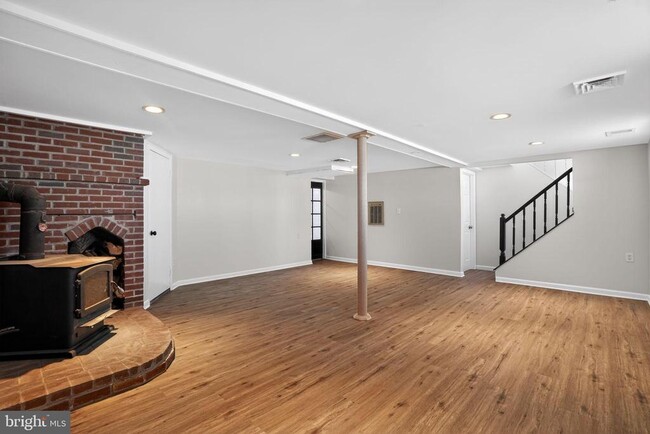 Building Photo - 540 Martins Corner Rd