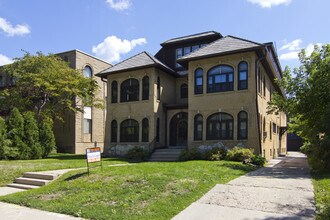 Building Photo - 4226 W Highland Blvd