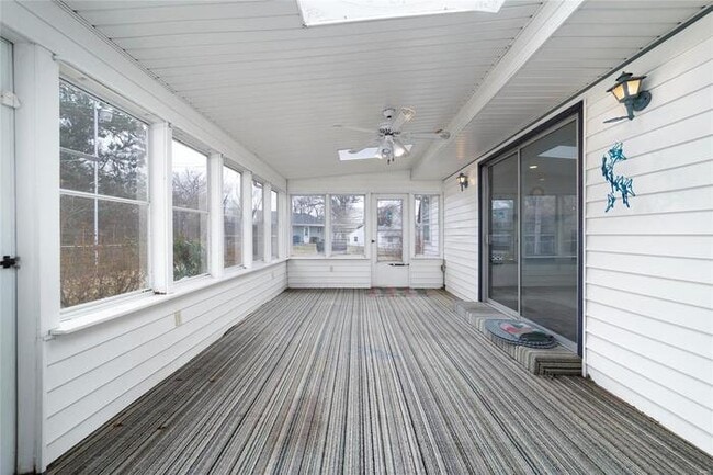 Building Photo - Fantastic 3bd/2ba home! Let yourself in!