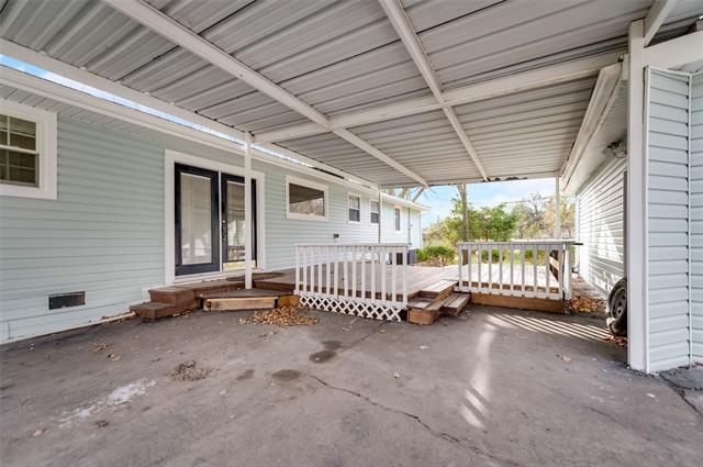 Building Photo - 875 Country Club Rd
