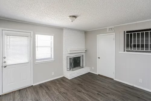 Building Photo - 4858 Stallcup Dr