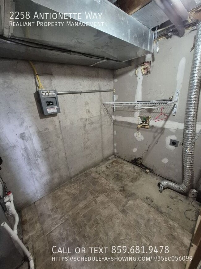 Building Photo - 2258 Antionette Way-