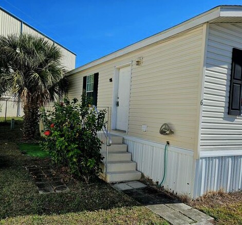 Primary Photo - 1401 Village Blvd