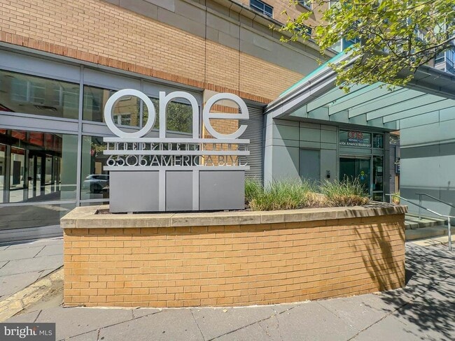 Building Photo - 6506 America Blvd