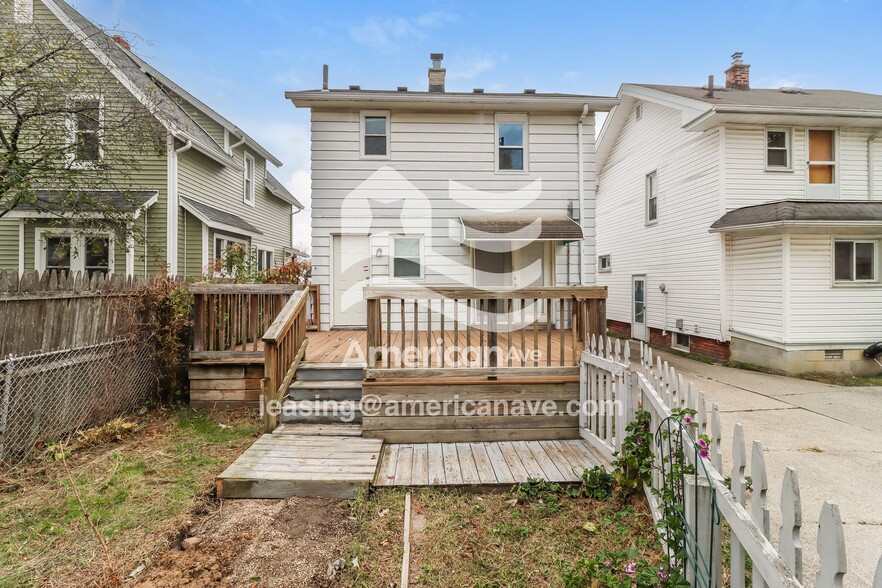 Building Photo - 617 Toronto Ave