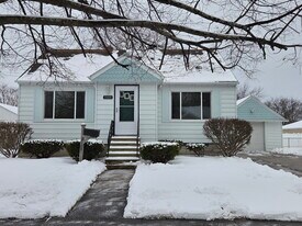 Building Photo - 2108 Tackle St